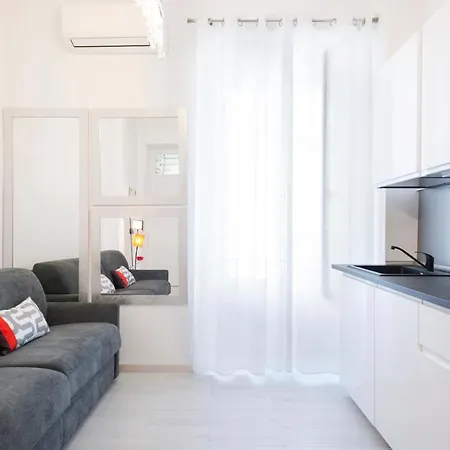 Modern And Bright Flat In Esquilino روما